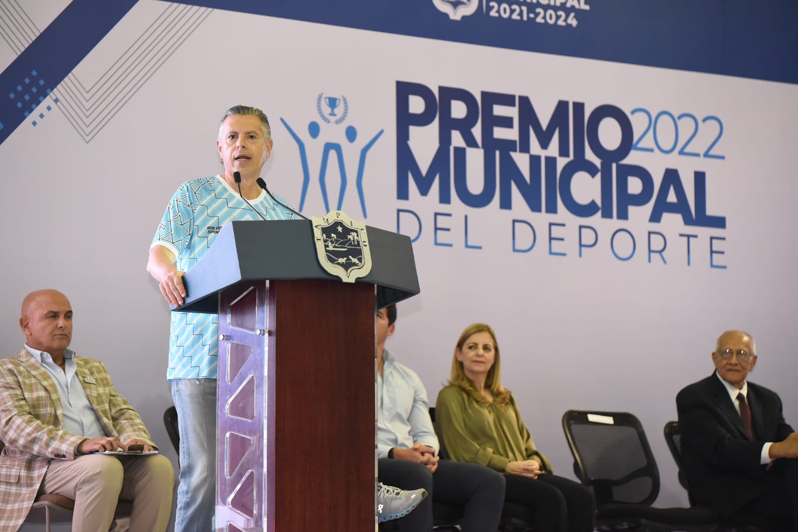 Alcalde de Tampico entrega Premio