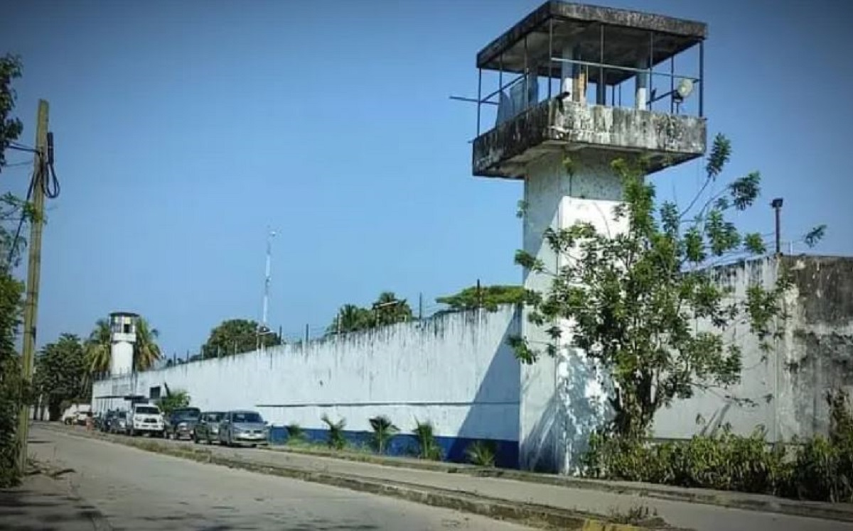 Se fugaron 4 reos de la cárcel