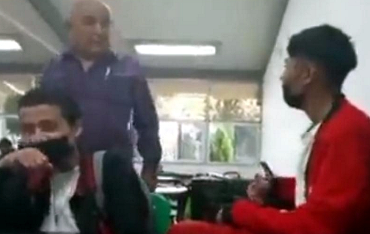 suspenden a docente de Cbetis