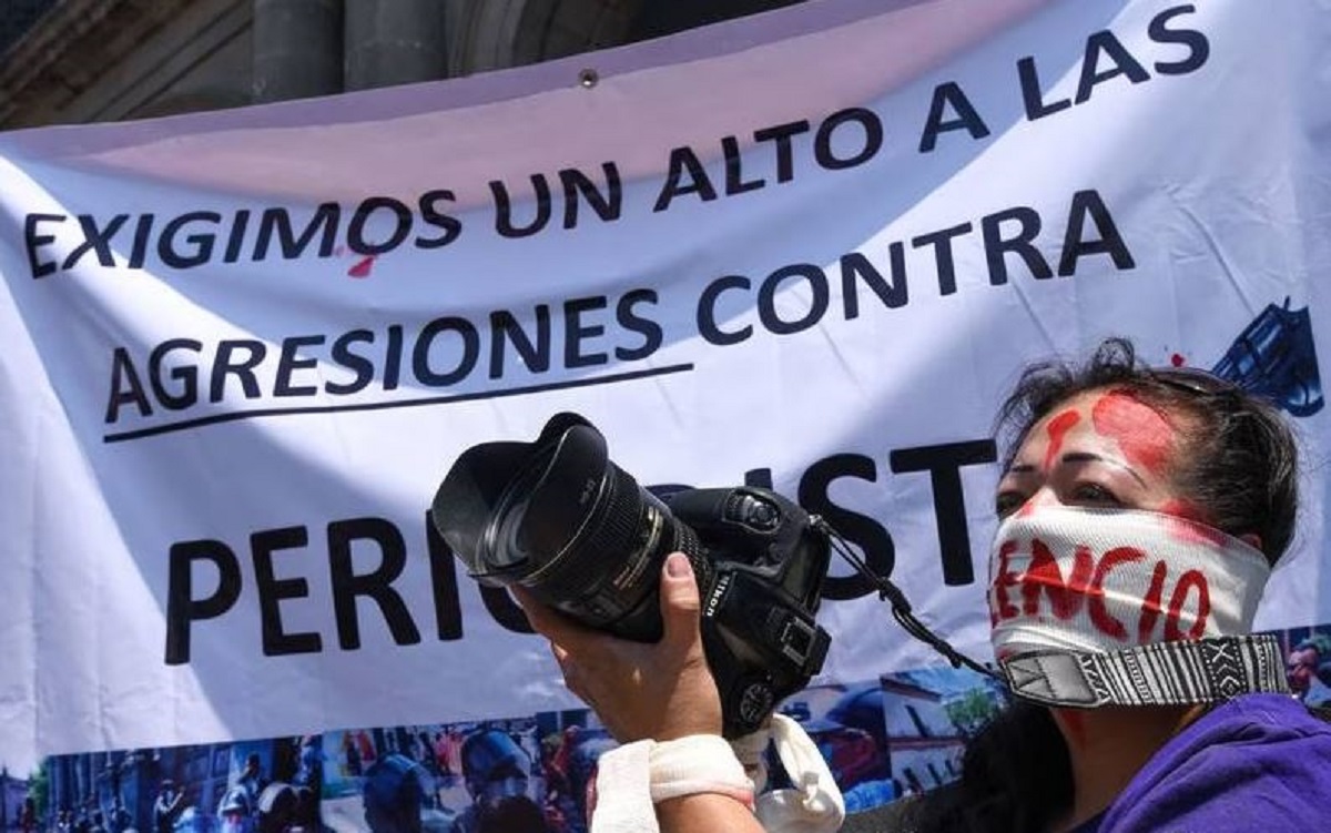 En México los periodistas son intimidados y espiados