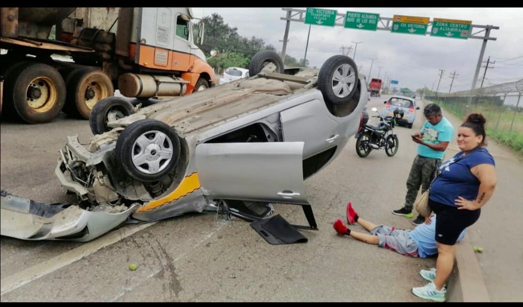 Taxistas provocaron "ola" de choques
