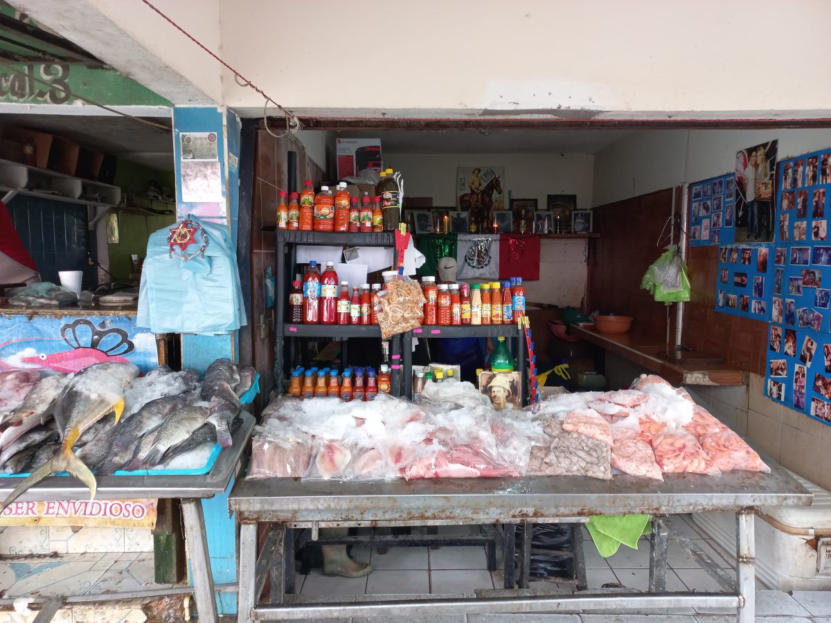 Denuncian comerciantes que mayoristas