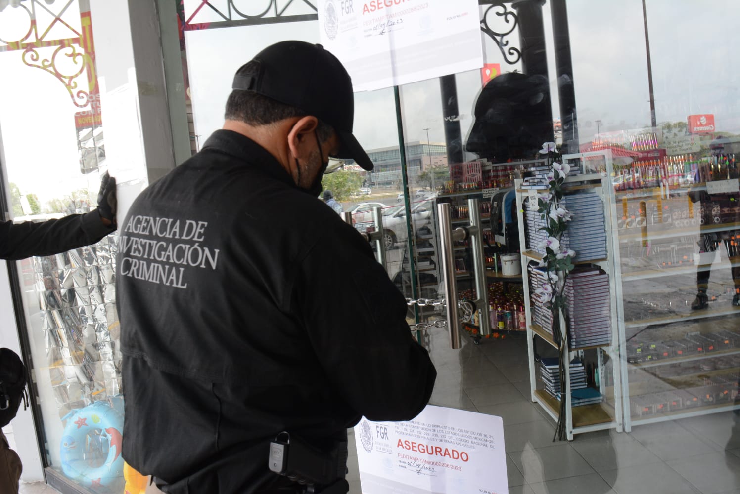 FGR asegura 17 comercios en Tampico y Madero por vender piratería. Los inmuebles asegurados fueron puestos a disposición del MPF.