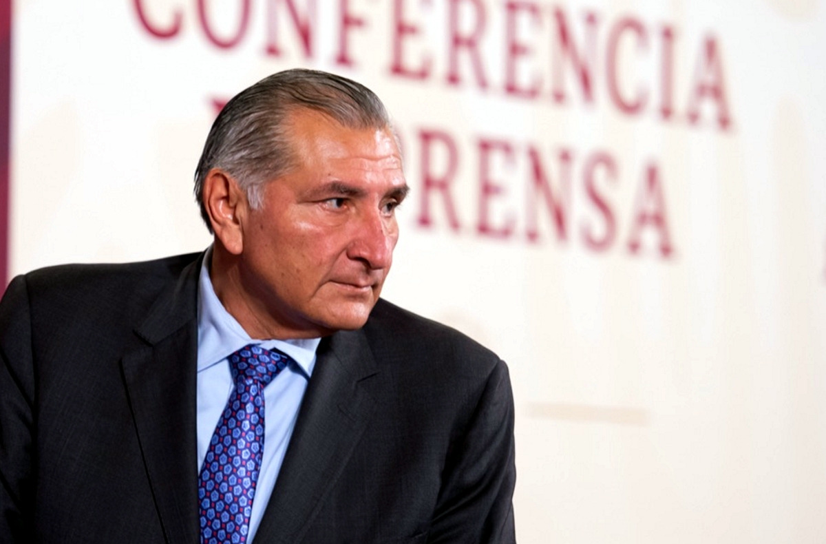 relación con la Corte sólo institucional