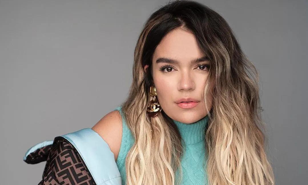 Karol G arrasa en los Latin American Music Awards. La cantante recibió ocho premios entre los que destacaron mejor artista y mejor canción pop.