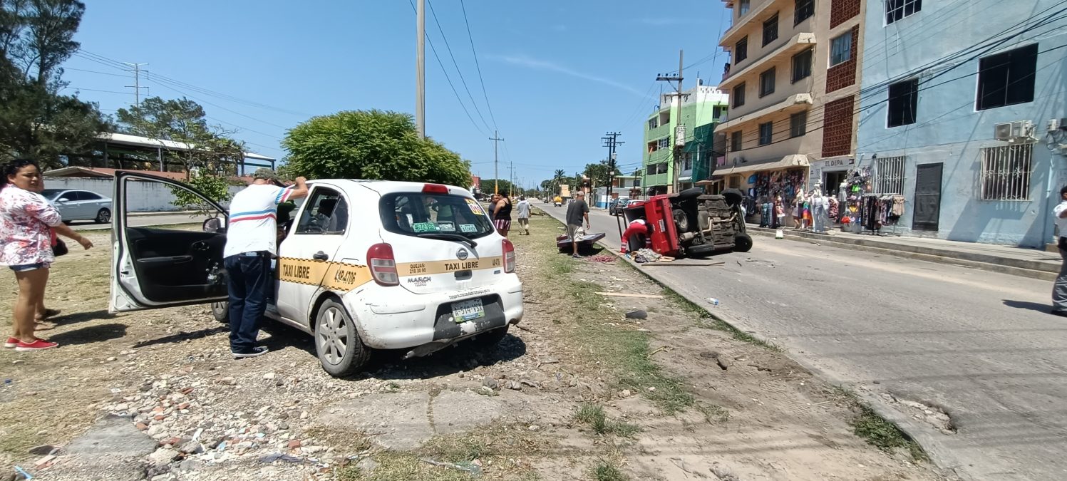 Volcadura en Ciudad Madero