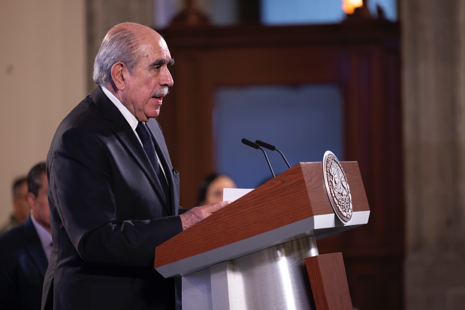 Acusa la UIF a Sonia Vargas