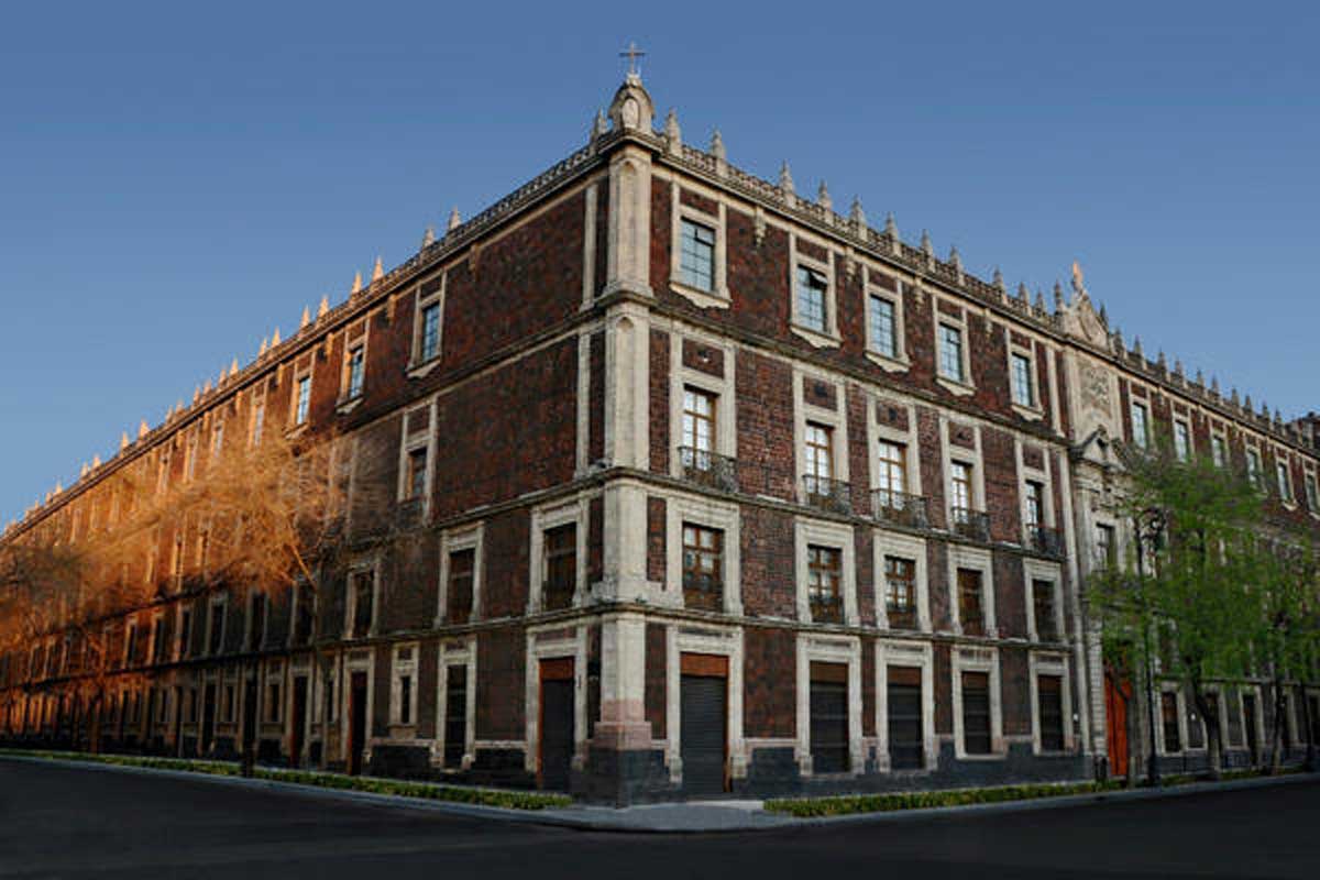 Sindicato de Nacional Monte de Piedad acusa a los directivos de culpar a los trabajadores de una posible quiebra.