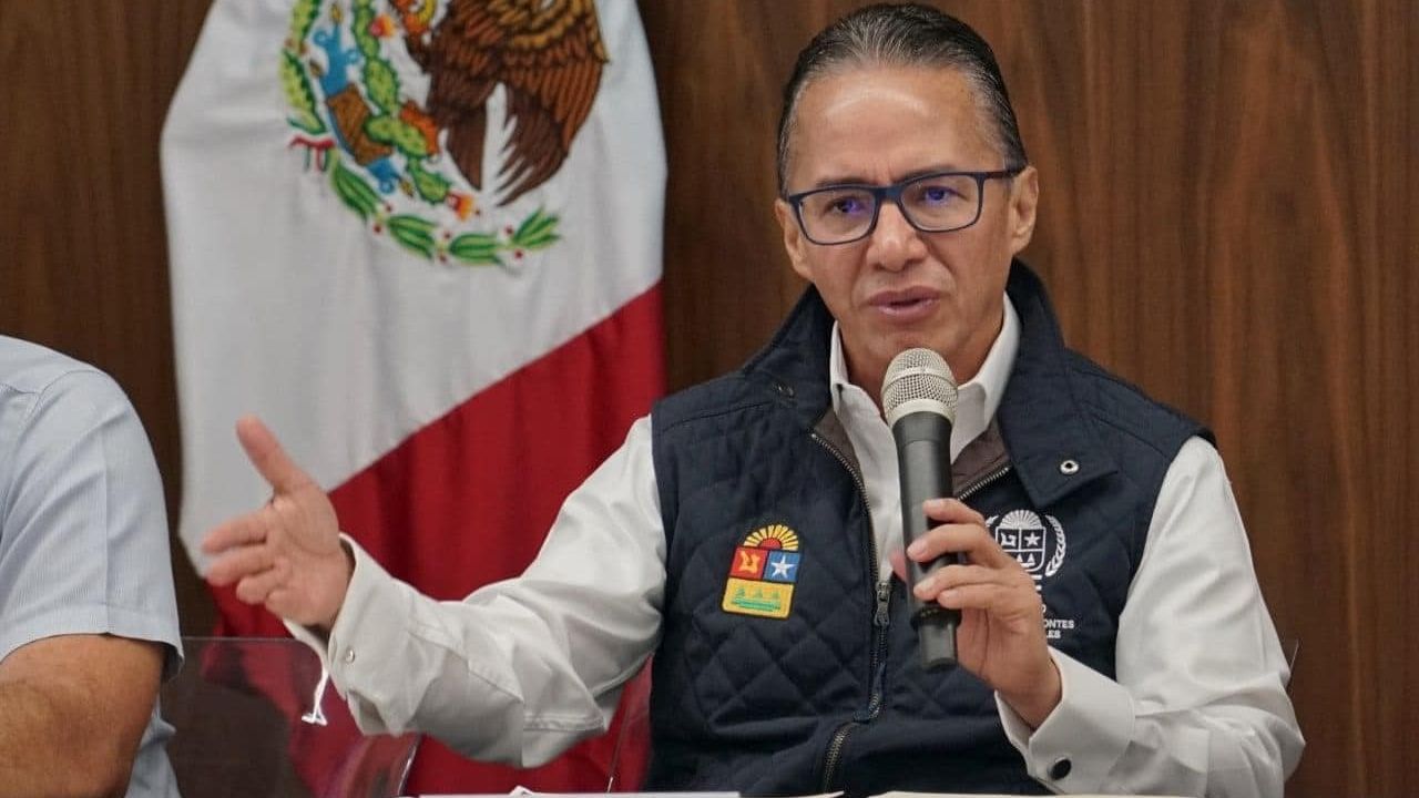 Renuncian el fiscal general y el secretario de Seguridad de Quintana Roo. La fiscalía estatal aseguró que seguirá operando de manera normal tras la renuncia.