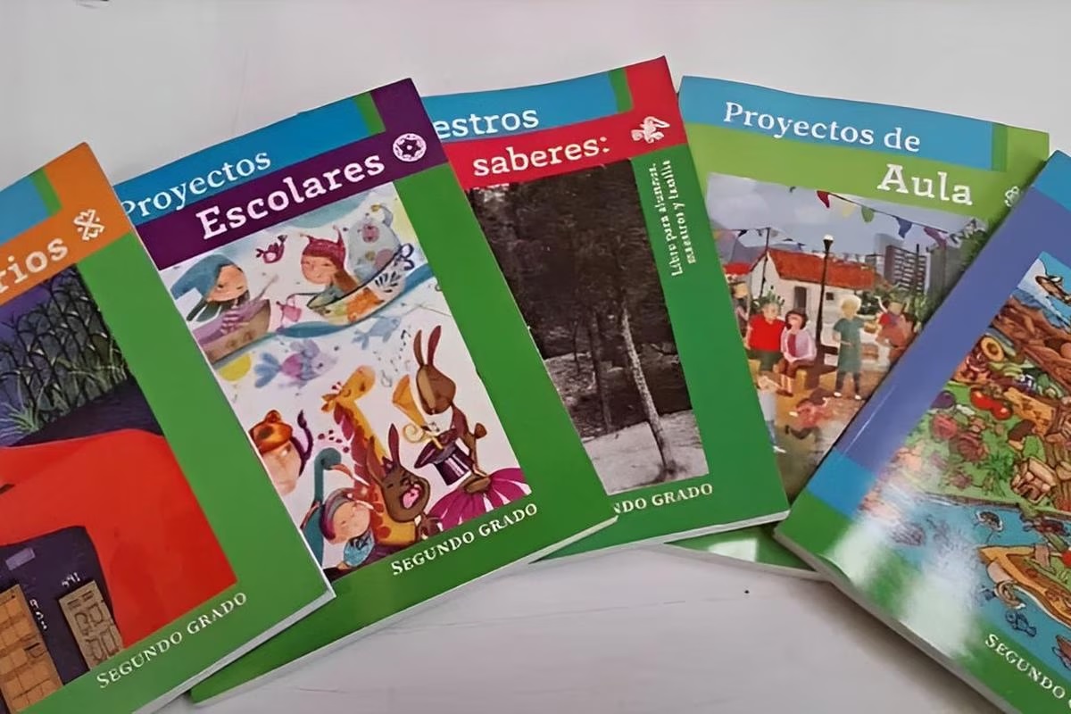 Lorenzo Córdova libros SEP
