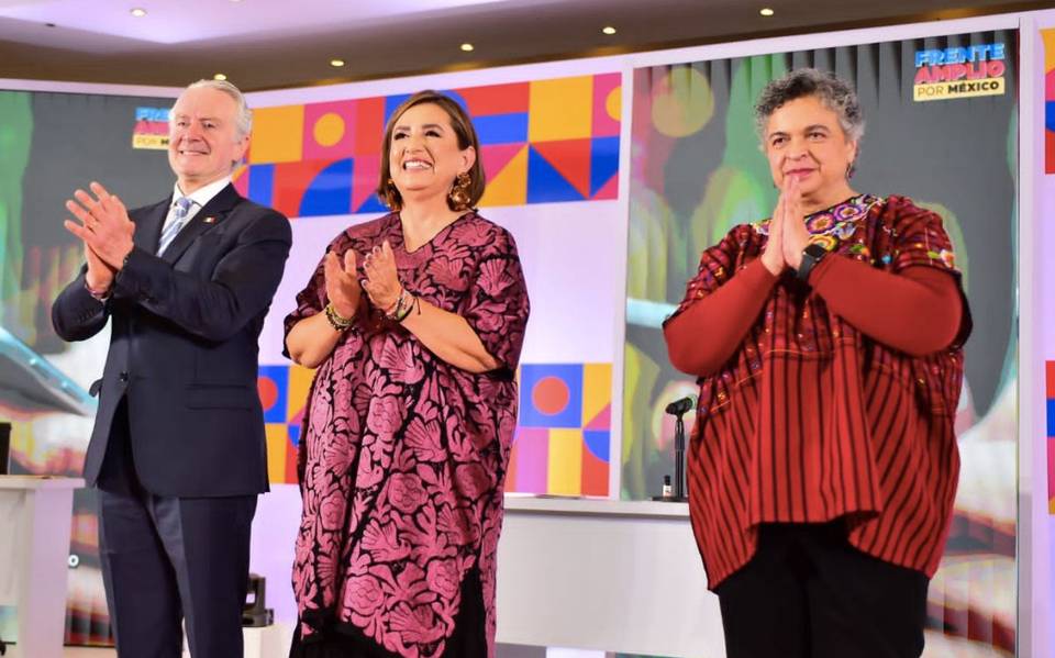 Aspirantes del frente opositor critican el clima de violencia en el país. Santiago Creel, Beatriz Paredes y Xóchitl Gálvez participaron en foro regional.