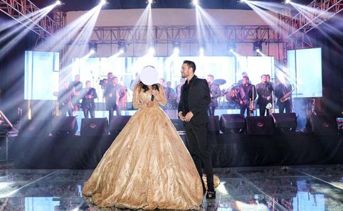 Con ostentoso escenario y show circense, así celebró José Ramón López Beltrán el cumpleaños de su hijastra.