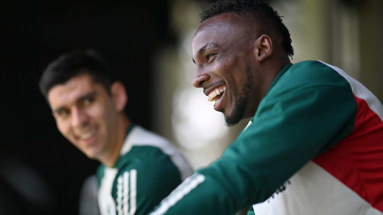 Julián Quiñones es mexicano