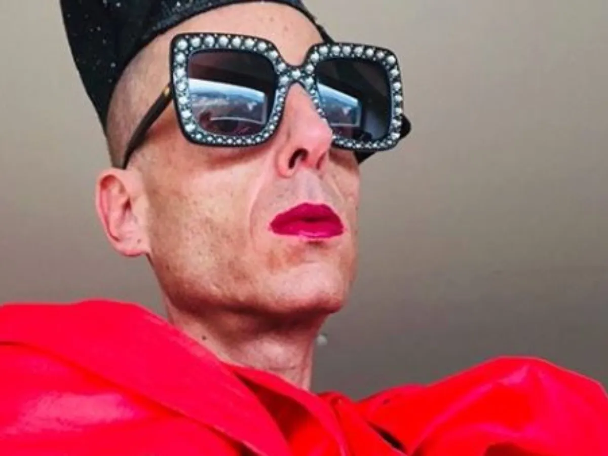 El empresario y fashionista, Edy Smol, gurú de la moda y aliado de la 4T será vocero de precampaña de Clara Brugada.