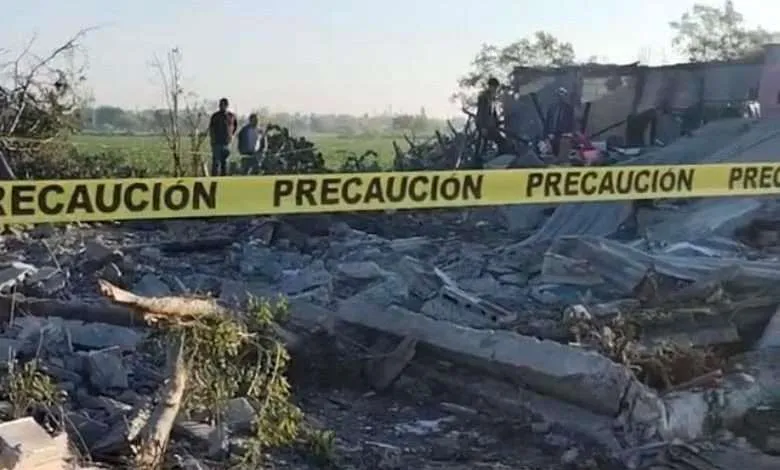 Un muerto y varios lesionados tras fuertes explosiones en Valle Hermoso, Tamaulipas. Aún no se conocen las causas del siniestro.