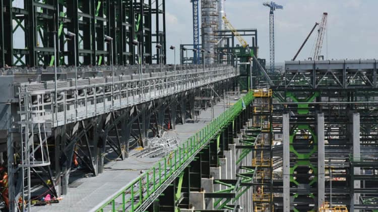 Pemex promete que la refinería de Dos Bocas comenzará a producir en junio. Se había anticipado que la refinería comenzaría a operar en enero.