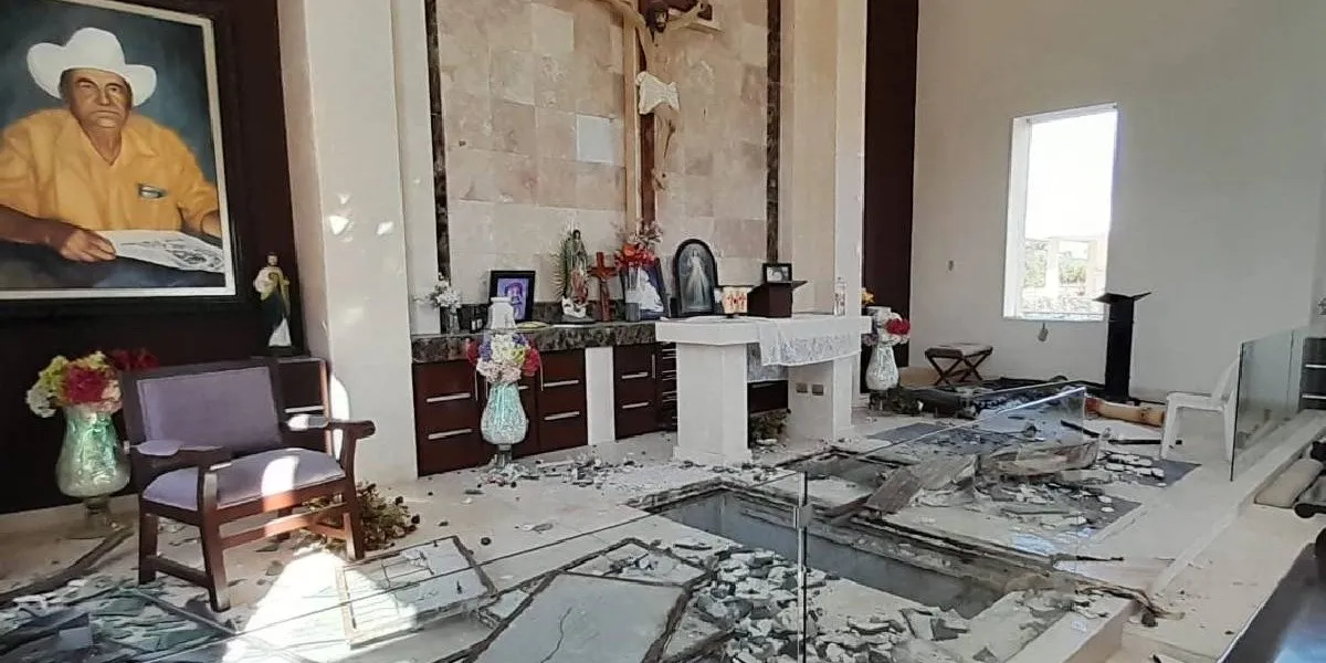 Profanan tumbas de 'Los Dámaso' en Eldorado, Sinaloa; reportan robo de cuerpos. Se observan losas quebradas y gavetas abiertas.