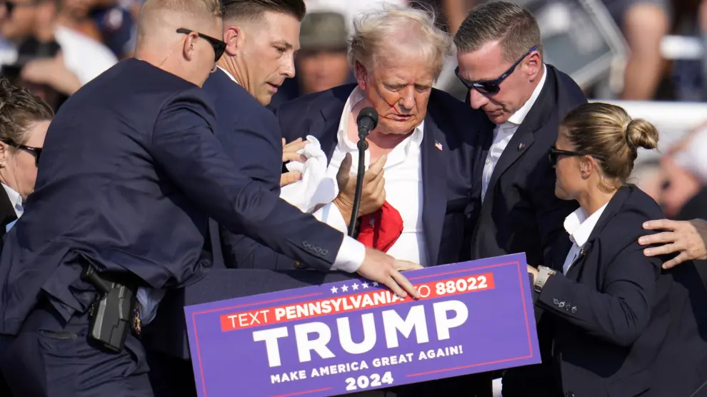 Joe Biden y Donald Trump llaman a la unidad nacional tras atentado; mientras el FBI intenta esclarecer los motivos del atacante.