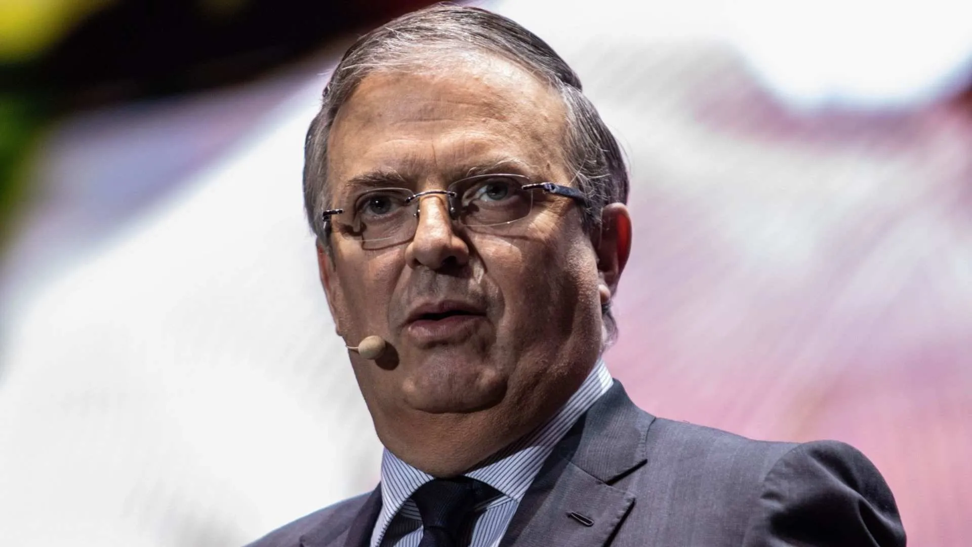 Marcelo Ebrard amenaza a Shein y Temu con pagar un impuesto del 16% en 2025. No pagarán aranceles, pero sí IVA.