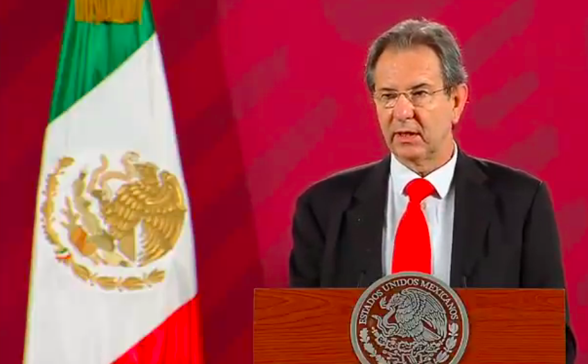 Esteban Moctezuma continúa al frente de la embajada de México en Estados Unidos. Llama a la unidad y asegura que no es tiempo de vanidades.