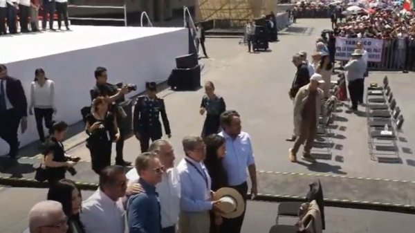 Sheinbaum minimiza descortesía de la plana mayor de Morena en mitin del Zócalo por presencia de Andy López Beltrán.