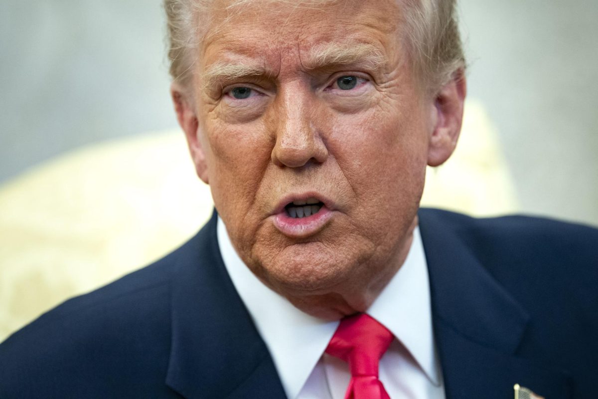 "México tiene, creo yo, mucho miedo de los cárteles en realidad", dice Trump; asegura que controlan grandes sectores del país.