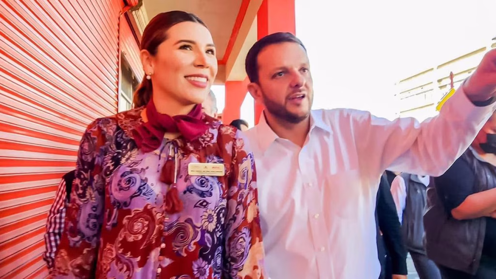 Esposo de Marina del Pilar Ávila deja sus cargos en gobierno de Baja California; alude a motivos personales.