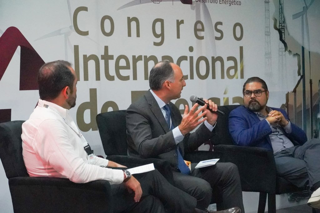 Gasolineras de Tamaulipas se adaptan para atender más autos eléctricos